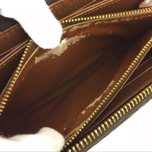 Louis Vuitton Zippy Wallet - Picture 8 of 8